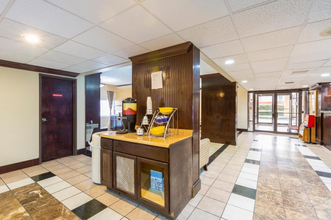 Hotel Oyo Mid 2*