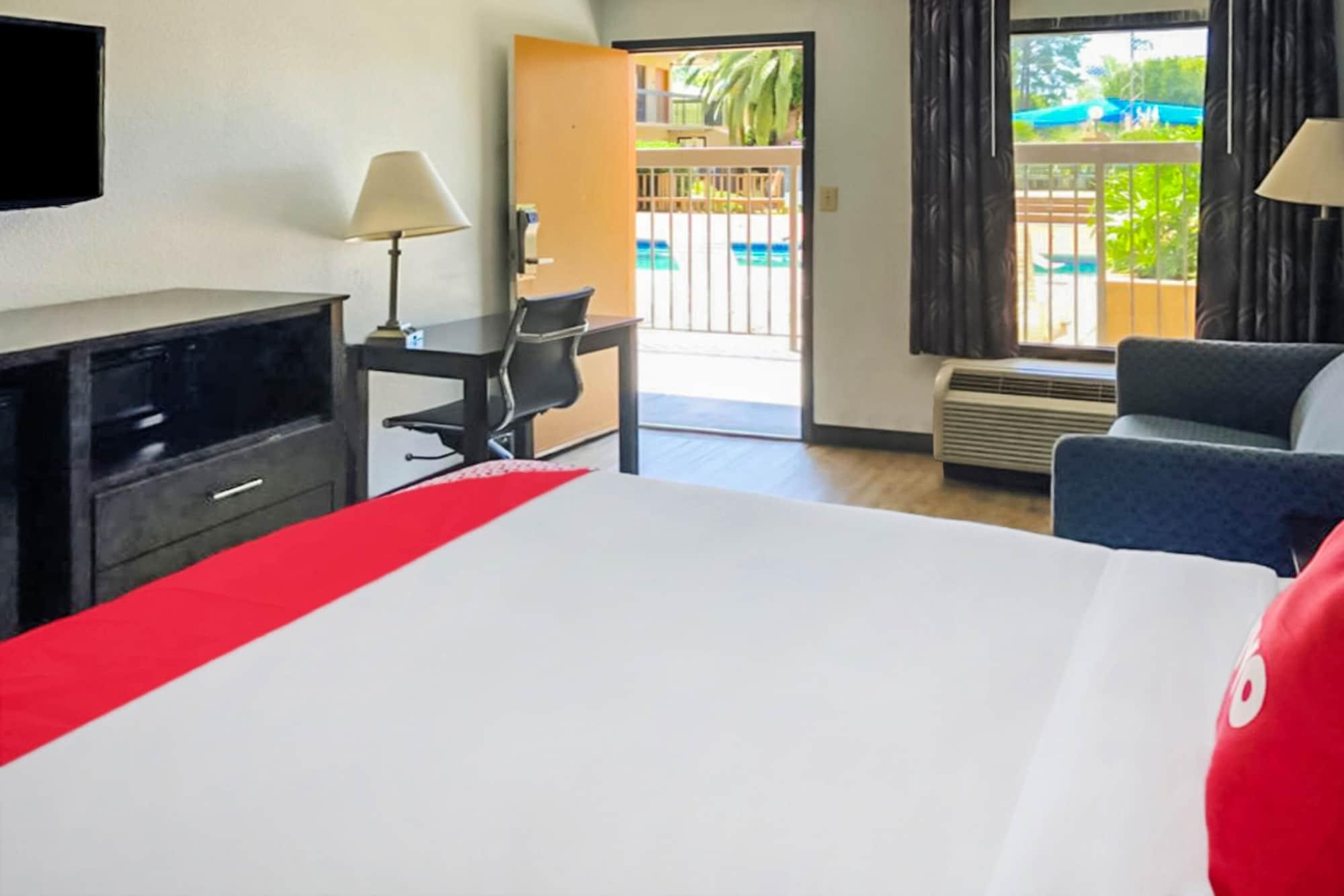 Hotel Oyo Mid 2*