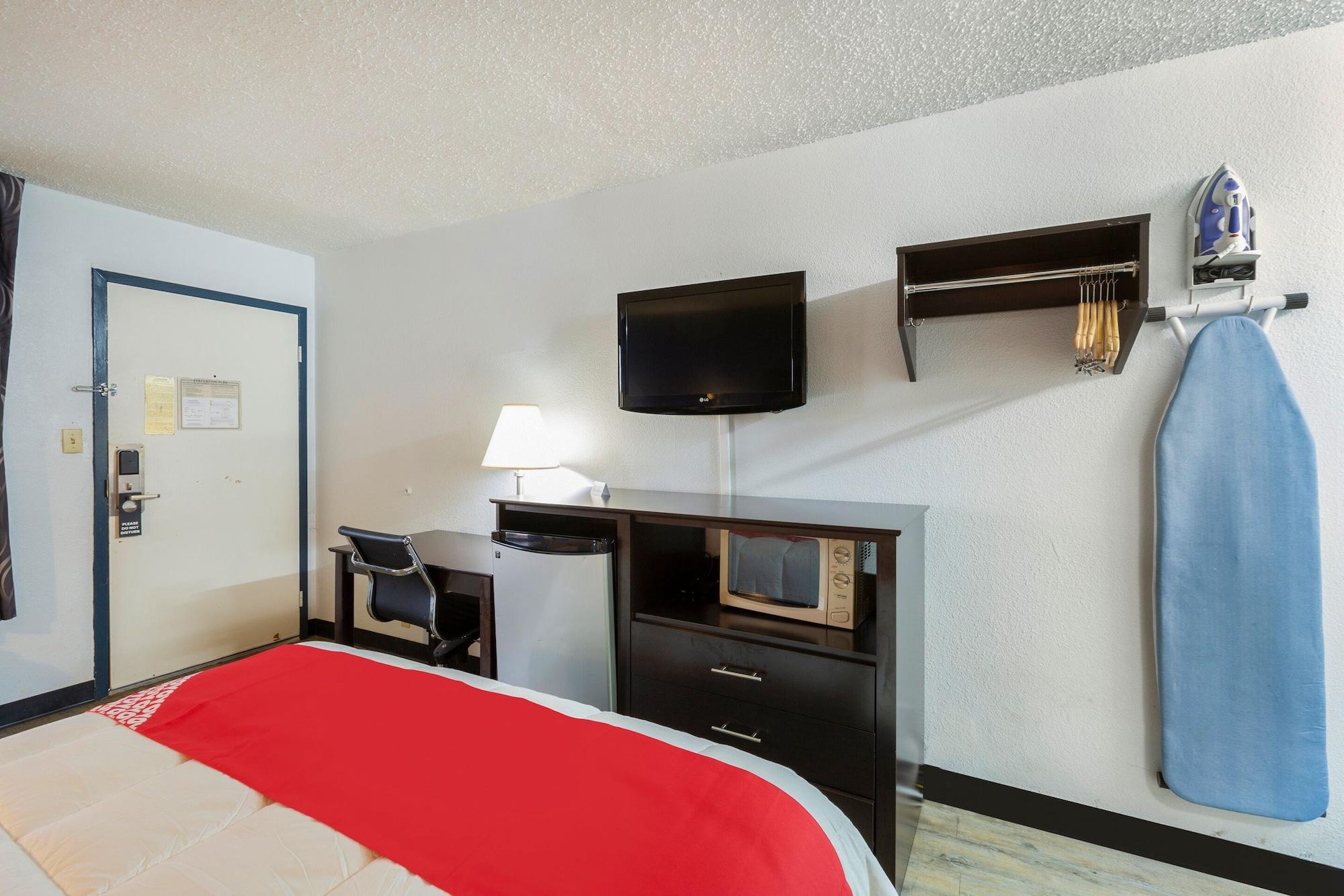 Hotel Oyo Mid 2*